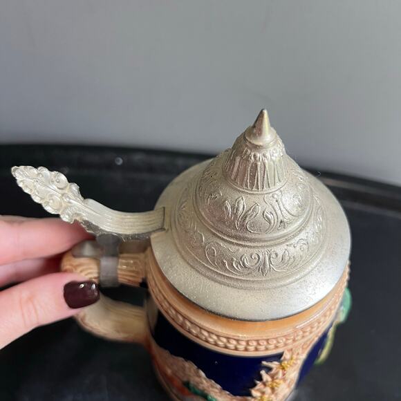 Vtg Gerz Lidded Beer Stein w/Picture of Kissing Couple & Houses - Picture 7 of 14